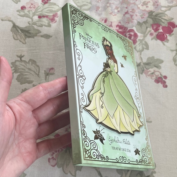 Last chance B4 donating.  NEW! Disney Princess and the Frog Eyeshadow Palette - Picture 6 of 12